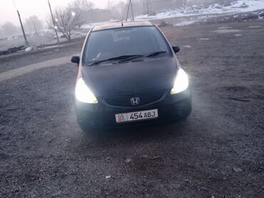 Honda: Honda Fit: 2003 г., 1.3 л, Вариатор, Бензин, Седан