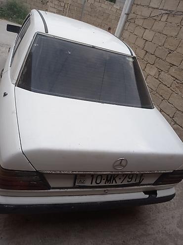 r17 mersedes: Mercedes-Benz E-Sinif (W124) sedan - Kuzov: ağ rəng, 4 qapı, orijinal — 3