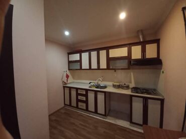 Uzunmüddətli kirayə mənzillər: Neftçilər metrosunun yaxınlığında Nazlı şadliq evinə yaxın 18 — 19