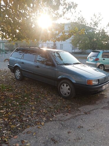 Volkswagen: Volkswagen Passat: 1991 г., 1.8 л, Механика, Бензин, Универсал