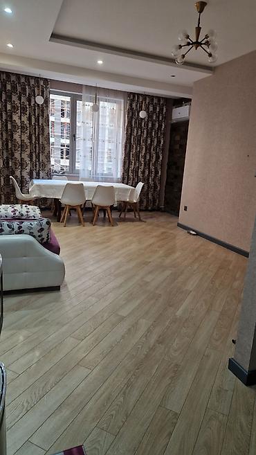 Квартиры: MAKLER NARAHAT ETMƏSİN ! 28 may metro çıxışında 3 otaqlı. 2 balkon 2 — 5