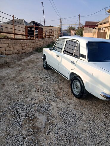 VAZ (LADA): Il 1985 mator 1.5 karopka 4 problemsizdi disklər təzə difer salamat -da lalafo.az — 5 VAZ (LADA): Il 1985 mator 1.5 karopka 4 problemsizdi disklər təzə difer salamat — 5