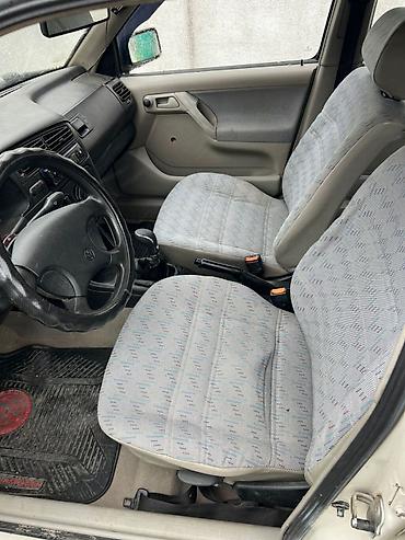 smart open: Volkswagen Golf: 1993 г., 1.6 л, Механика, Бензин, Хэтчбэк — 3