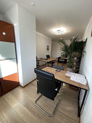 Аренда офисов: Аренда офисов, 135 м², В бизнес центре, С видом на горы, С оборудованием, С отдельной кухней — 6