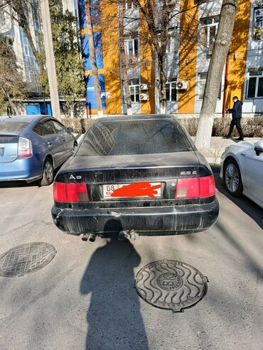 Audi: Audi A6: 1994 г., 2.6 л, Механика, Газ, Седан