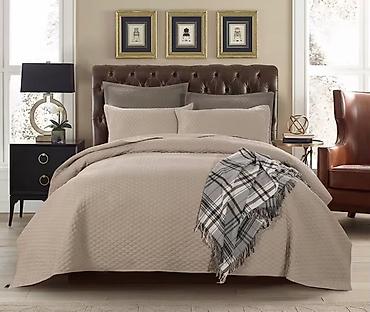 Комплекты постельного белья: Стеганое покрывало велюровые на кровать (набор) двумя наволочками — 9