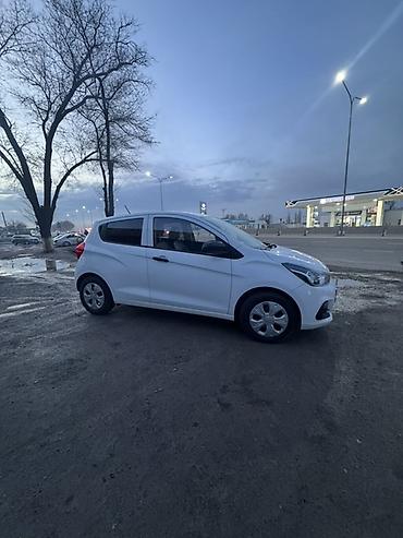 Chevrolet: Chevrolet Spark: 2017 г., 1 л, Вариатор, Бензин, Хэтчбэк — 6