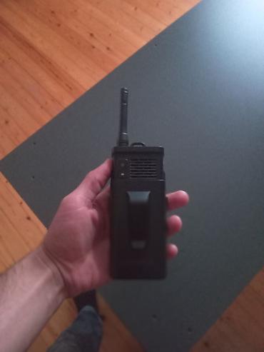 mini android telefonlar: Ratsiya funksiyalı çoxsimli mobil telefon - Korpus: möhkəm, portativ — 2