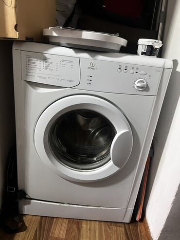 куплю стиральные машины: Стиральная машина Indesit, Автомат, До 6 кг, Полноразмерная