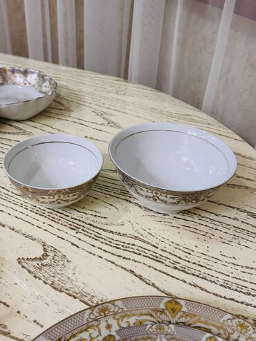 Наборы посуды: Сервиз. 18 персон. Тарелка 3тур18 штуктан ар бири,салатница 2тур at lalafo.kg — 5 Наборы посуды: Сервиз. 18 персон. Тарелка 3тур18 штуктан ар бири,салатница 2тур — 5