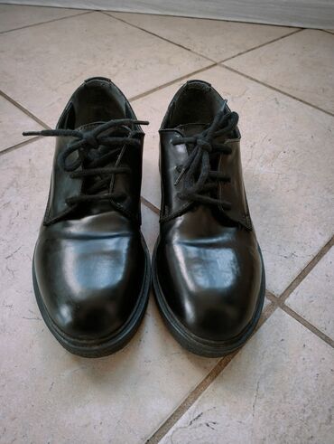 Cipele: Cipele 39, bоја - Crna