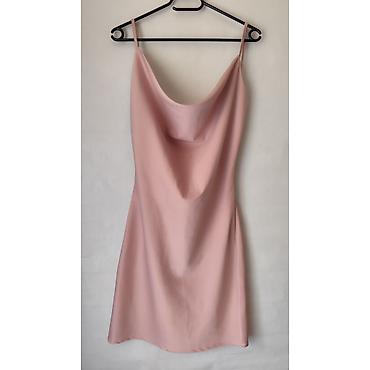 crivit papuce: Svilenkasta mini haljina na bretele – puder roze - Model — 1