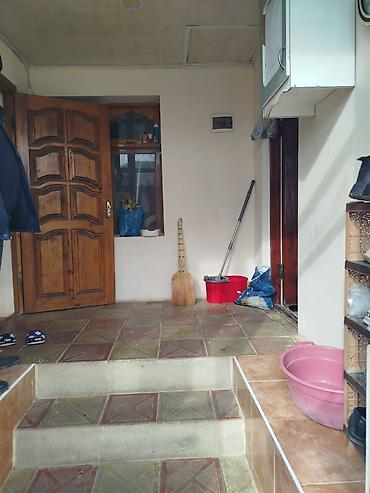 Həyət evləri və villaların satışı: Zığ qəs. 6 otaqlı, 170 kv. m, Orta təmir — 9