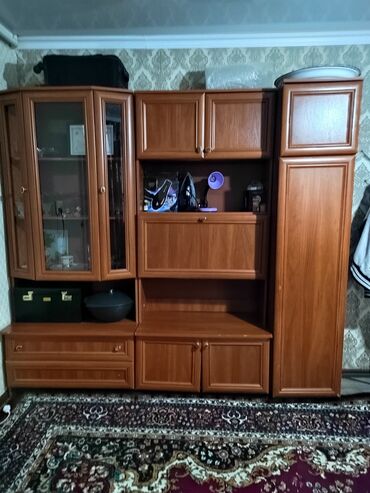 Другие мебельные гарнитуры: Узуну 2,40 туурасы 0,45 бийиги 2 метр абалы жакшы. Бишкекте