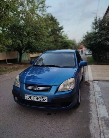 hybrid avtomobillər qiymətləri: Kia Pride: 1.5 л | 2006 г. Седан