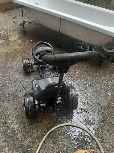 Uşaq dünyası: Uşaq üçün pedallı go-kart - Rəng: qara - 4 təkərli stabillik - — 1
