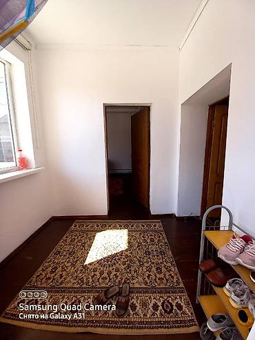 Продажа коттеджей и домов: 3 комнаты, 103000 м², 6 соток, Бишкек, Аламединский рынок / базар — 4