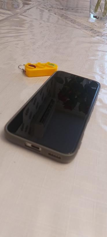 Honor: Honor 400 Lite, 256 GB, rəng - Gümüşü, Sensor — 8