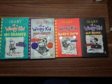 Komikslər, manqa: Set Wimpy Kid
TƏCİLİ SATILIR!!!
(Yeni, orijinal(ingiliscə), defektsiz)