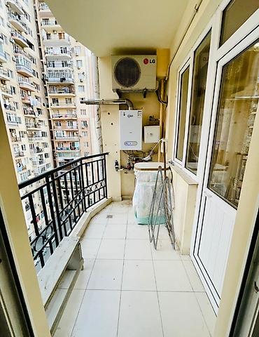 studiya menzil: Yeni Yasamal qəsəbəsi, 77 №-li avtobusun son dayanacağına yaxın — 6
