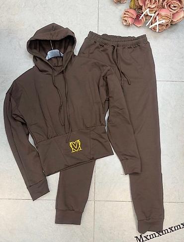 Gornji i donji deo: ✨Ženski komplet trenerke sa kapuljačom – visok struk i uski kroj ✅2500 — 10