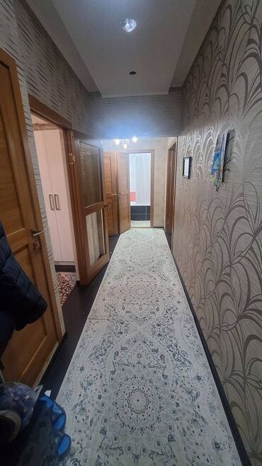 срочно продаётся 1 комнатная квартира в районе ошского рынка по улице кенсуйская: 2 бөлмө, 57 кв. м, Элитка, 9 кабат, Косметикалык ремонт