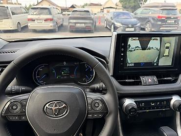 byd e2 2025: Toyota RAV4: 2020 г. — 8