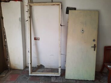 Furnitura və aksessuarlar: Mənzil üçün İşlənmiş Giriş qapısı 90x200 sm With peephole, Ünvandan götürmə