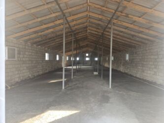 аренда дома на длительный срок: Agdam dordyoluna 7km mesafede asfalt yol. Kommunal xidmetler qiymete