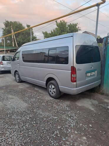 мос газ 53: Toyota Hiace: 2005 г., 2.7 л, Механика, Газ, Бус