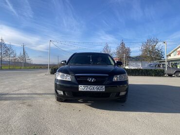 Hyundai: Hyundai Sonata – sedan, qara rəng. Texniki xüsusiyyətlər və təchizat — 1