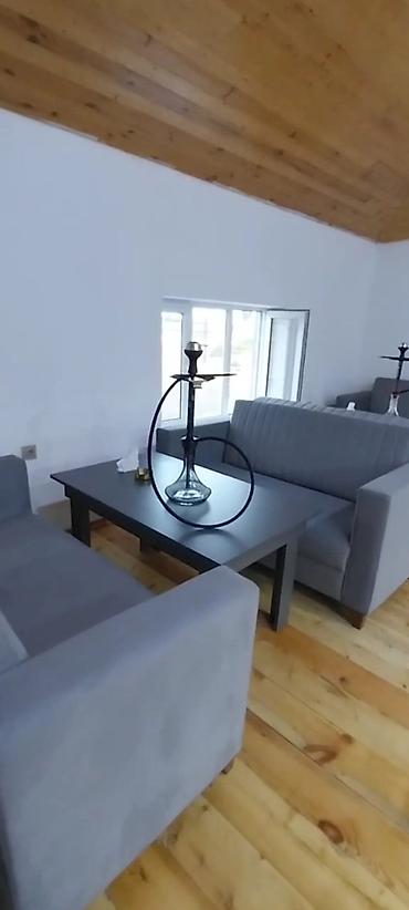 6 divan 3 masa. Masalararın ölçüsü: 70×120 sm Divanlar: 150 sm 1 ədəd