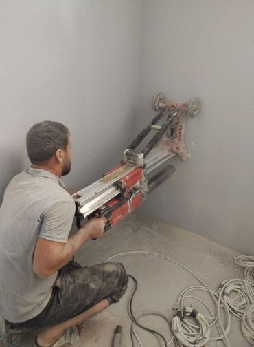 Beton işləri: #Betonkesme #betondeşmə Beton kubik kərpic - dən kəsim deşim — 24