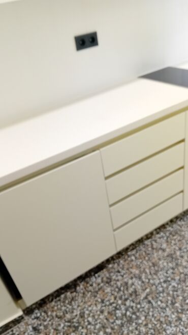 Ostali nameštaj: Nameštaj po meri od punog drveta univera i medijapana farbanog — 8