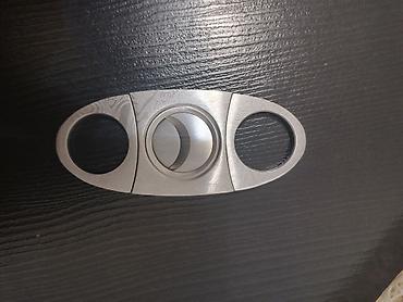 pro siqar: İki tərəfli bıçaqlı siqar kəsici - Material: metaldan hazırlanmış — 2