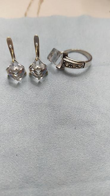 Серебряные наборы украшений: Набор украшений: серьги + кольцо с прозрачными камнями,горный хрусталь — 17