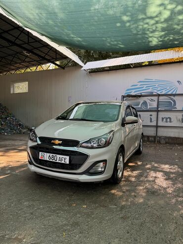 продаю гольф: Chevrolet Spark: 2019 г., 0.1 л, Бензин