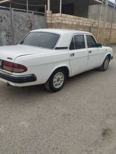 QAZ: QAZ 3110 Volga: 2.4 l | 1999 il 25800 km Sedan — 5