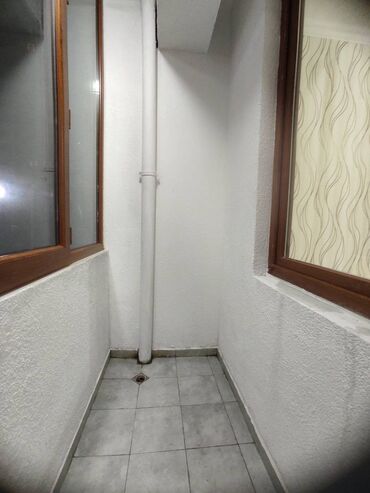 Yeni tikili: 8-ci kilometr, 2 otaqlı, Yeni tikili, m. Qara Qarayev, 45 kv. m — 16