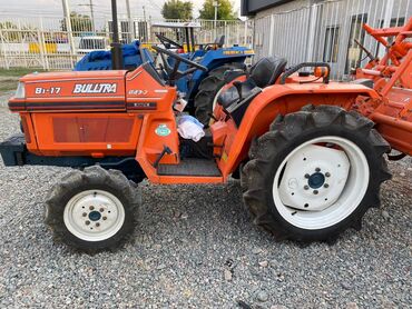 Мини-тракторы Kubota: Мини-трактор Kubota Bulltra B1-17 с навесным оборудованием — 2
