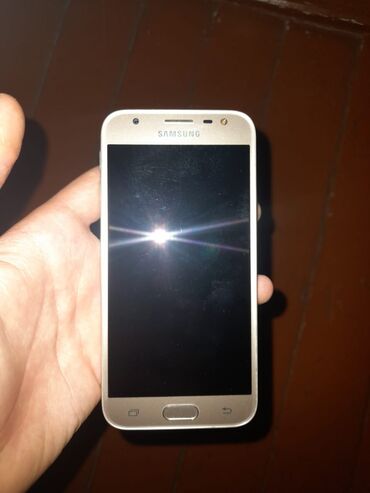 samsung i7110: Samsung Galaxy J3 2017, 16 ГБ, цвет - Золотой, Кнопочный