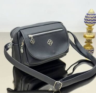 zenske jakne h m: Shoulder bag