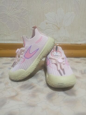 Детская обувь: ✨Всё за 500 сом!!! Ботинок на флисе 25 размера, подходит на 24 — 7