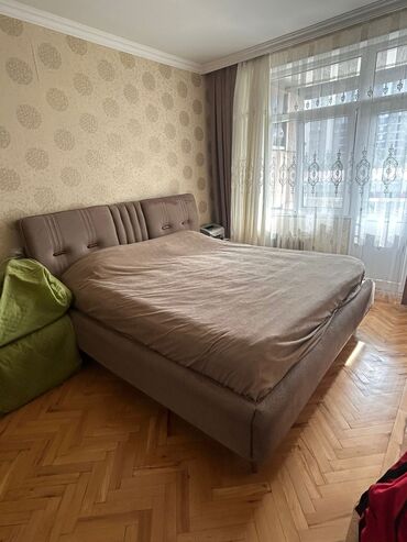 qoz qiyməti: Bazali taxt.matrassiz.qiymet 450 man.olcu 2x2. unvan Bineqedi