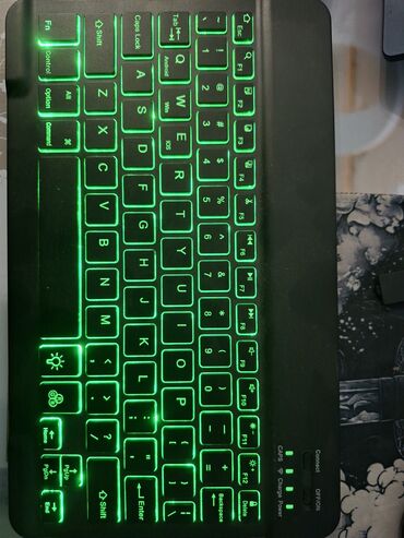 Klaviaturalar: WIERLESS KEYBOARD VƏ MOUSE SETİ. Setin daxilinə klaviatura, mouse — 9