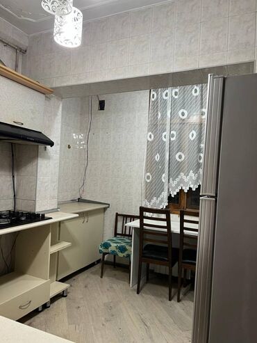 Uzunmüddətli kirayə mənzillər: Nərimanov Rayonu Gənclik Metrosu Ayna Sultanova 4 otaq. Mərtəbə - 9/7 — 14