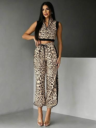 Kompleti: Komplet
Cena 2900
Uni vel.
V23 — 1