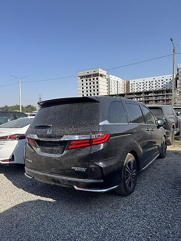св: Honda Odyssey: 2021 г., 2 л, Вариатор, Гибрид, Минивэн — 4