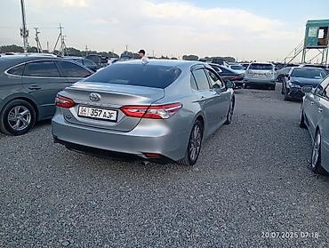 Toyota: Toyota Camry: 2019 г. — 5