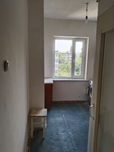 дом петровке: 2 комнаты, 57 м², 105 серия, 5 этаж, Старый ремонт
